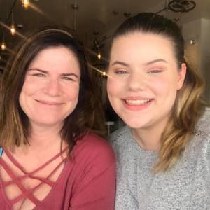 Meet your Posher, Kelli